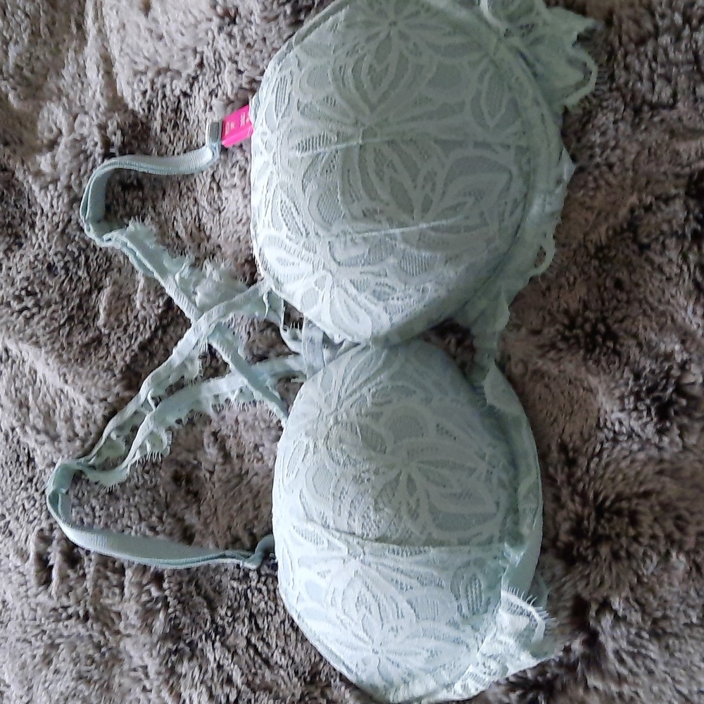 Victoria's Secret nwt pushup bra